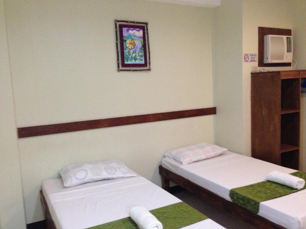 Qm Pension House Tagbilaran City Quarto foto