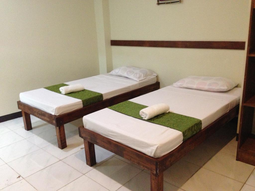 Qm Pension House Tagbilaran City Quarto foto